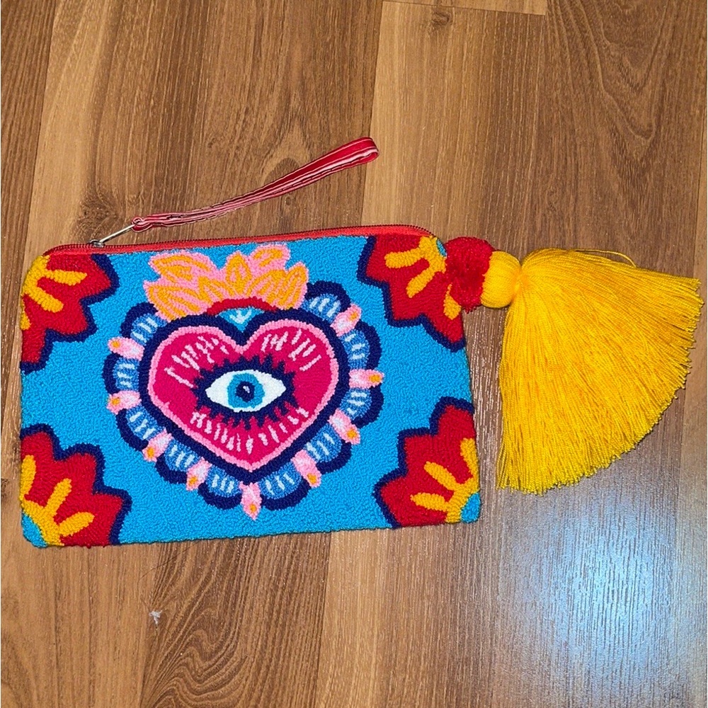 Cloud Wayuu tribe handmade bag embroidery